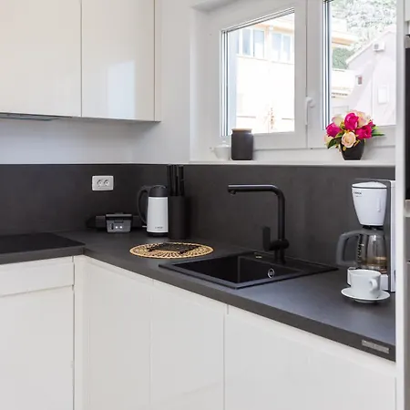 Apartment Luxury Edvina With Private Parking *