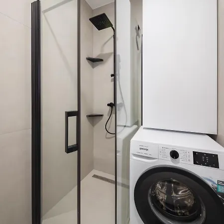 Luxury Edvina With Private Parking Makarska