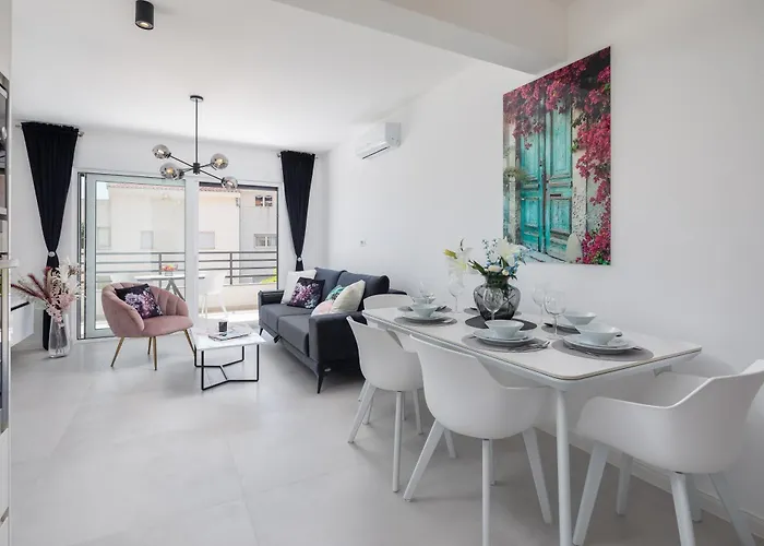 Luxury Edvina With Private Parking Μακάρσκα