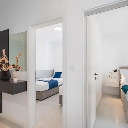 Luxury Edvina With Private Parking Apartment